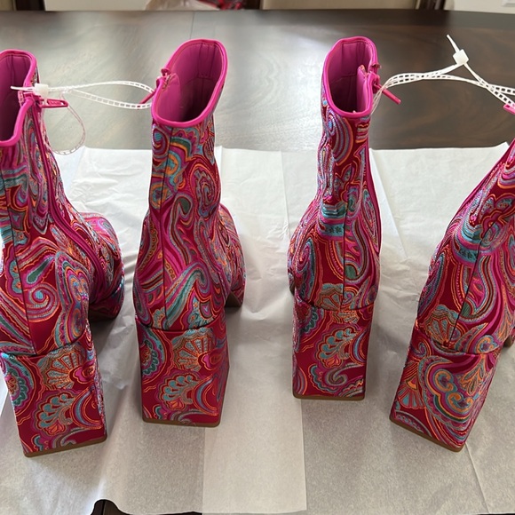 GB So-Retro Satin Paisley Jacquard Platform Block Heel Booties - Picture 4 of 11